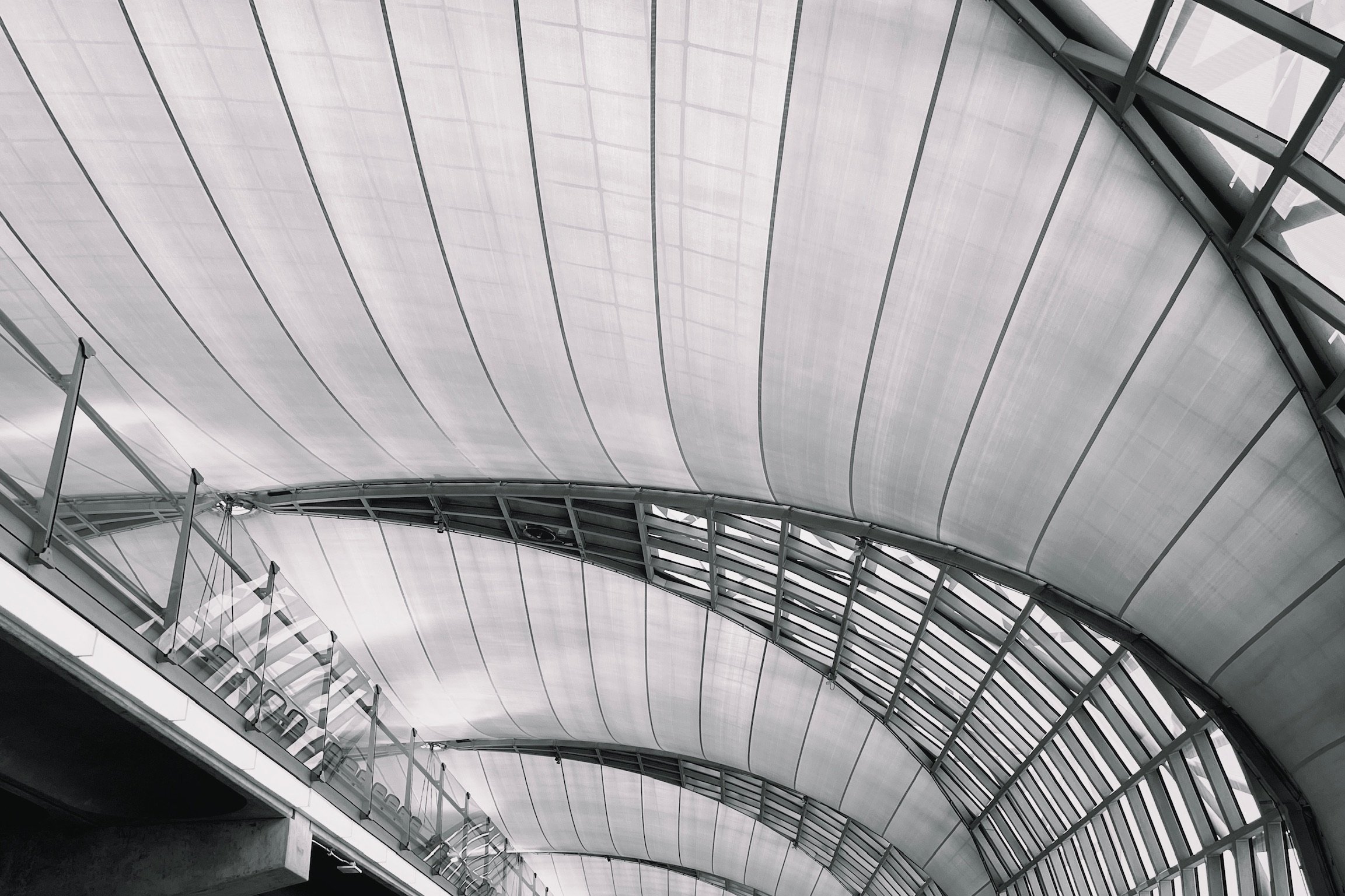 Bangkok airport ceiling arch.
